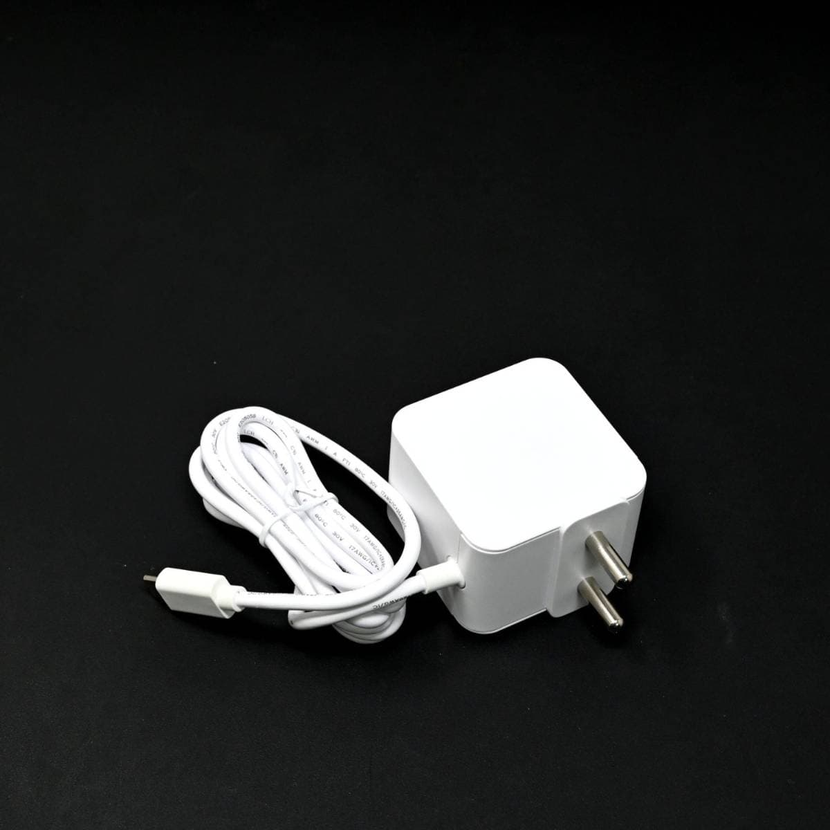 Official 27 W USB‑C PD Power Supply for Raspberry Pi 5 (White) | USB‑C Power Delivery Charger | Stable 5 V/20 V Dual Output | Reliable Pi 5 Adapter thumbnail 2